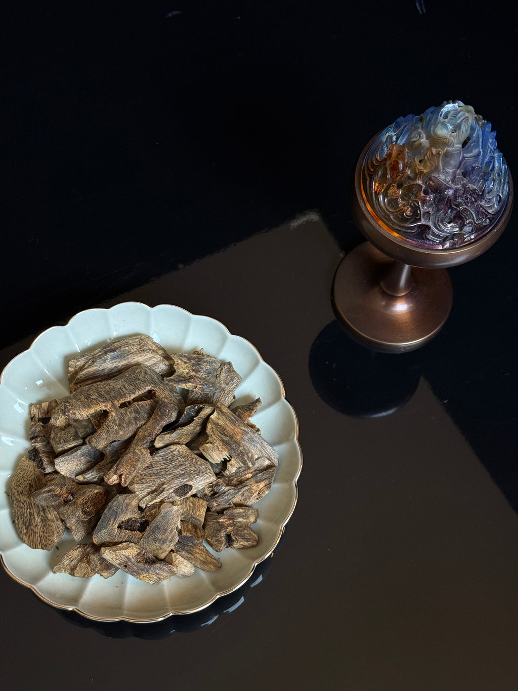 عُود قِي نَان مُزْرَع زَيْت أَسْوَد (جَمَاعِي) | Cultivated Qi Nan Agarwood Black Oil (Bulk) | 2.8 ر.س / جرام